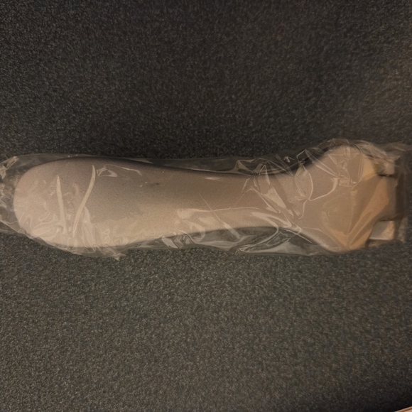 Pampered New In Box Garlic Press - Picture 4 of 6